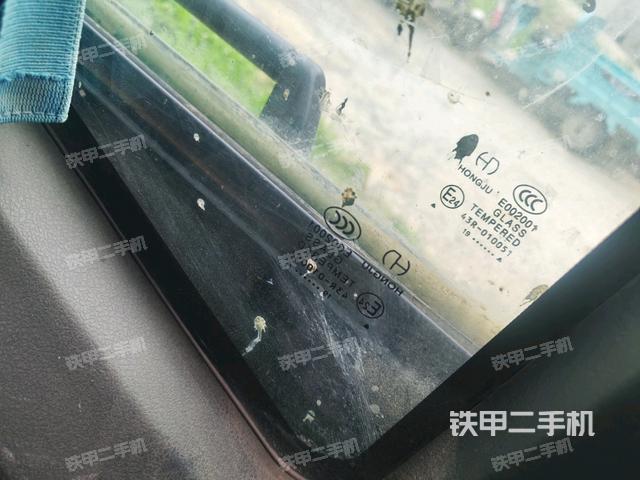 駕駛室正側(cè)(駕駛室部分) 駕駛室正側(cè)(駕駛室部分)