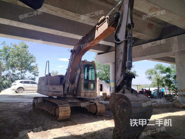右前45(整機(jī)外觀) 右前45(整機(jī)外觀)