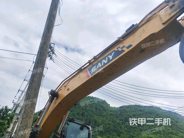 大臂整體?右側(cè)(工作和回轉(zhuǎn)裝置) 大臂整體?右側(cè)(工作和回轉(zhuǎn)裝置)