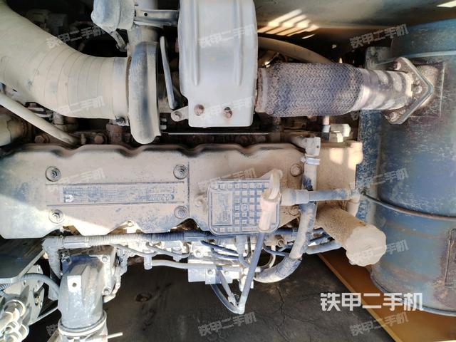 气门室盖螺丝特写(上车部件) 气门室盖螺丝特写(上车部件)