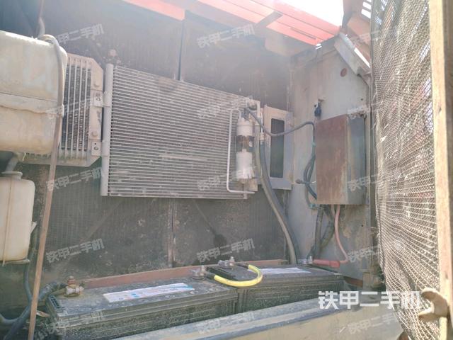 散熱器正面(大件艙室) 散熱器正面(大件艙室)