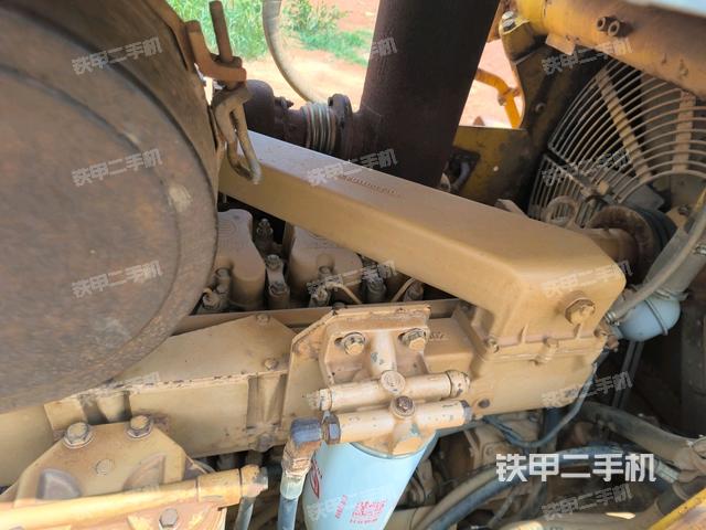 风扇及皮带（推土机发动机舱）