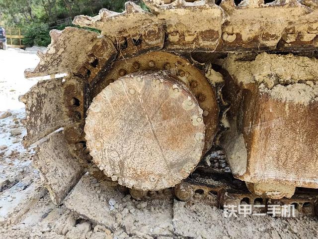 右側(cè)行走馬達(dá)蓋板(行走機(jī)構(gòu)) 右側(cè)行走馬達(dá)蓋板(行走機(jī)構(gòu))