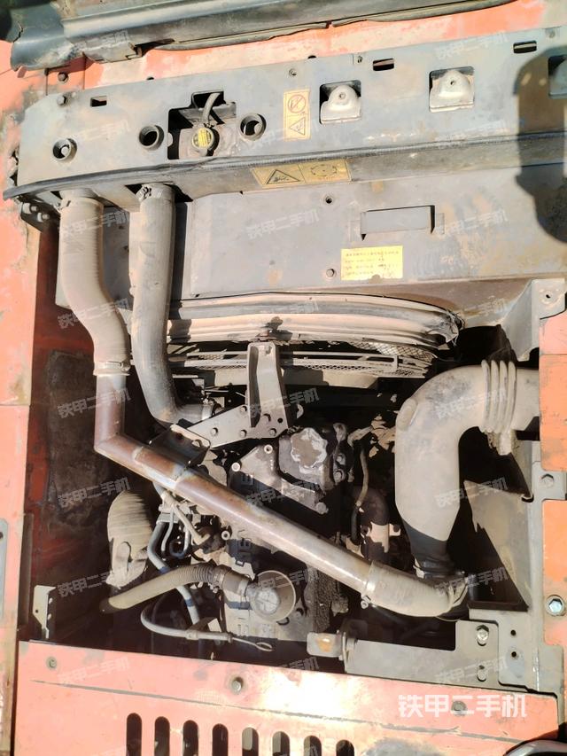 發(fā)動機室(上車部件) 發(fā)動機室(上車部件)