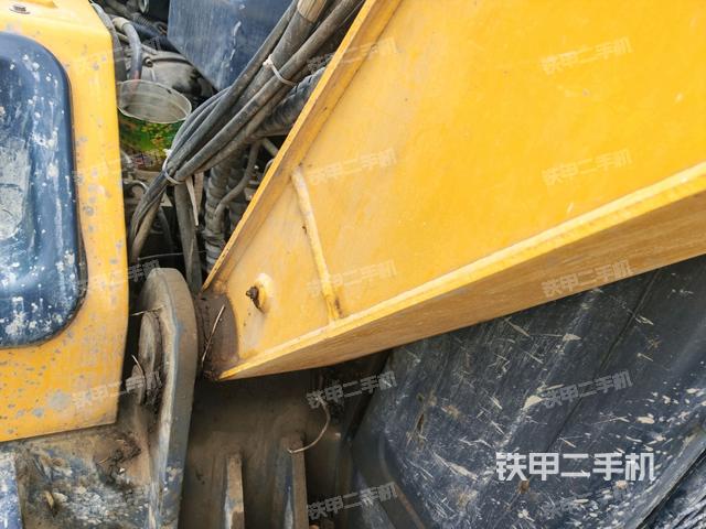 大臂整体 右侧（工作和回转装置）