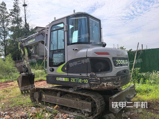 左后45(整機(jī)外觀) 左后45(整機(jī)外觀)