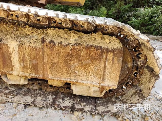 左側(cè)行走馬達(dá)蓋板(行走機(jī)構(gòu)) 左側(cè)行走馬達(dá)蓋板(行走機(jī)構(gòu))