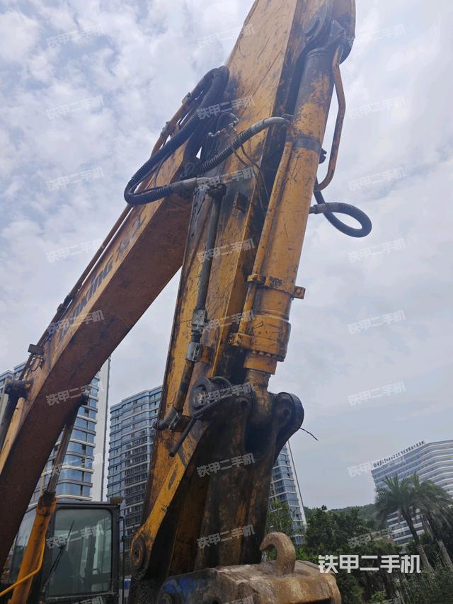 小臂整體右前(工作和回轉(zhuǎn)裝置) 小臂整體右前(工作和回轉(zhuǎn)裝置)