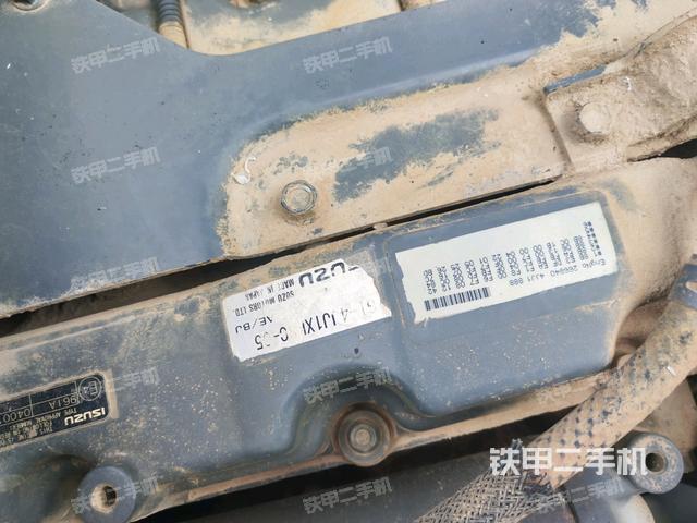 氣門室蓋螺絲特寫(上車部件) 氣門室蓋螺絲特寫(上車部件)