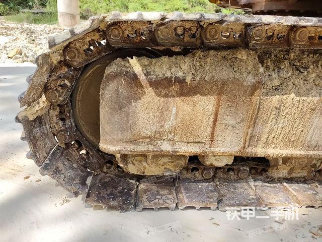 左驅(qū)動(dòng)輪(行走機(jī)構(gòu)) 左驅(qū)動(dòng)輪(行走機(jī)構(gòu))