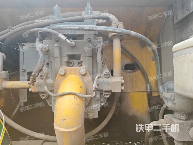 液壓泵室(大件艙室) 液壓泵室(大件艙室)