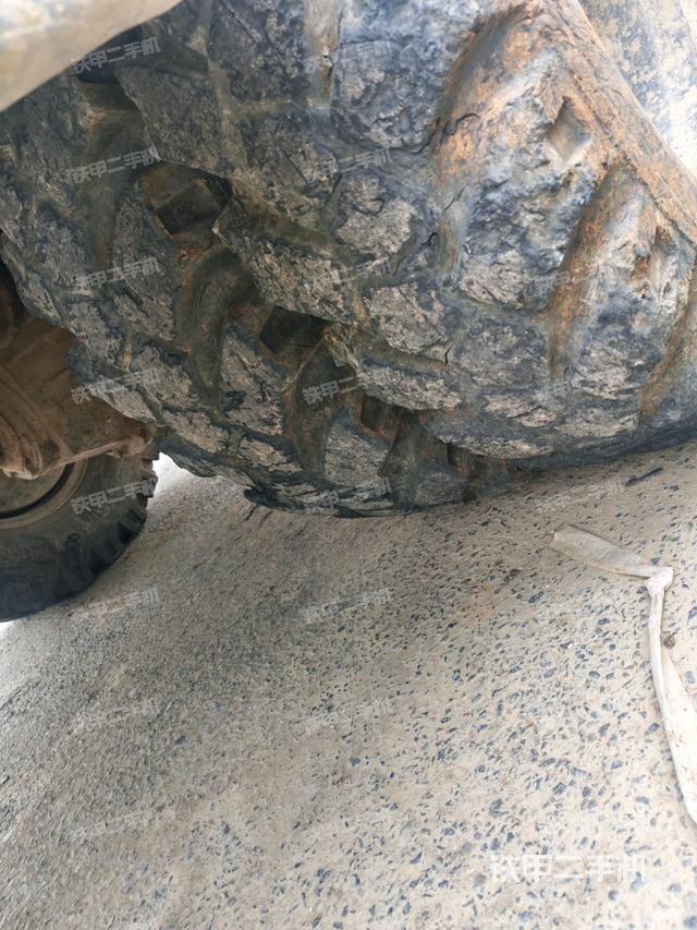 左导向轮（行走机构）