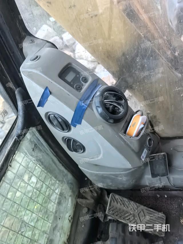 座椅后部(駕駛室部分) 座椅后部(駕駛室部分)