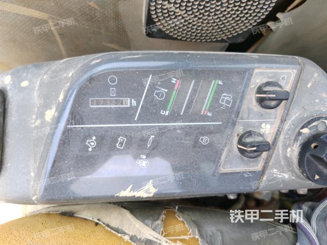 小時(shí)表(駕駛室部分) 小時(shí)表(駕駛室部分)