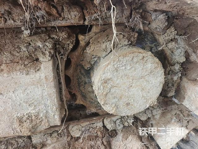 左側(cè)行走馬達(dá)蓋板(行走機(jī)構(gòu)) 左側(cè)行走馬達(dá)蓋板(行走機(jī)構(gòu))