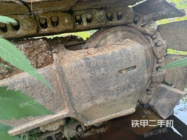 右側(cè)履帶整體(行走機(jī)構(gòu)) 右側(cè)履帶整體(行走機(jī)構(gòu))