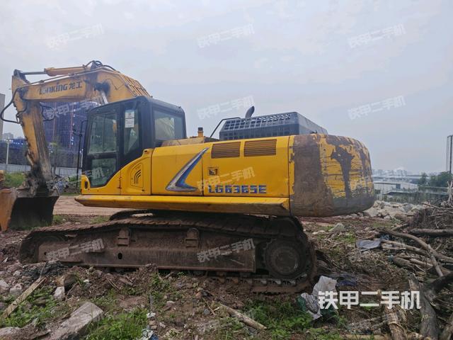 左后45(整機(jī)外觀) 左后45(整機(jī)外觀)
