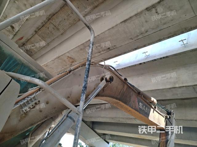 大臂整體?右側(cè)(工作和回轉(zhuǎn)裝置) 大臂整體?右側(cè)(工作和回轉(zhuǎn)裝置)