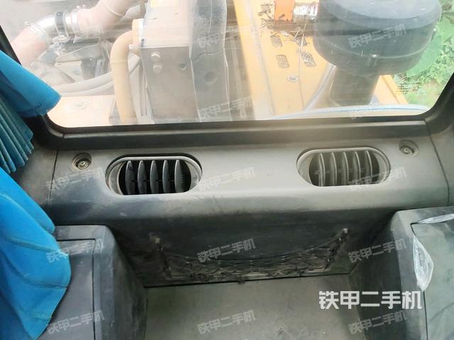 駕駛室左前45度(駕駛室部分) 駕駛室左前45度(駕駛室部分)