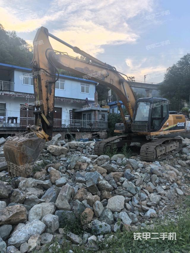 凱斯CX240B挖掘機