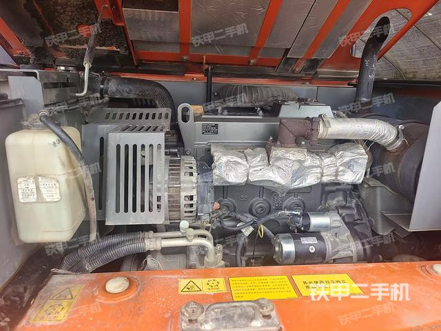 發(fā)動(dòng)機(jī)室(上車(chē)部件) 發(fā)動(dòng)機(jī)室(上車(chē)部件)