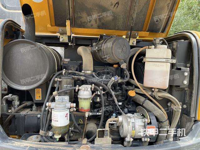 發(fā)動(dòng)機(jī)整體俯視(整機(jī)外觀) 發(fā)動(dòng)機(jī)整體俯視(整機(jī)外觀)