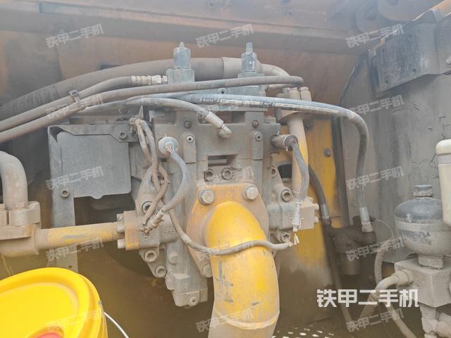 液壓泵斜45?左(大件艙室) 液壓泵斜45?左(大件艙室)