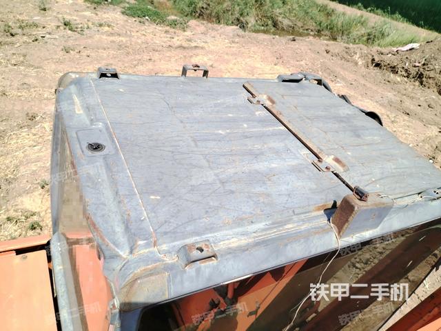 駕駛室頂部俯視(上車部件) 駕駛室頂部俯視(上車部件)