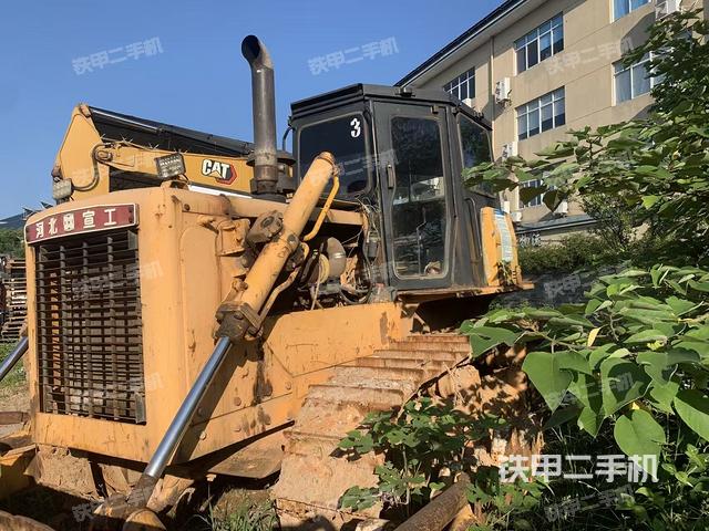 宣工T140-1推土機