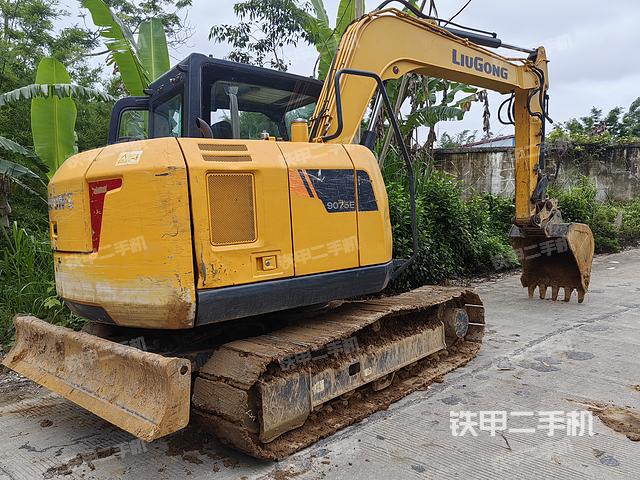 整機(jī)右后45°(整機(jī)外觀) 整機(jī)右后45°(整機(jī)外觀)