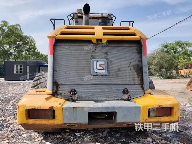 右后45°(整機(jī)外觀) 右后45°(整機(jī)外觀)