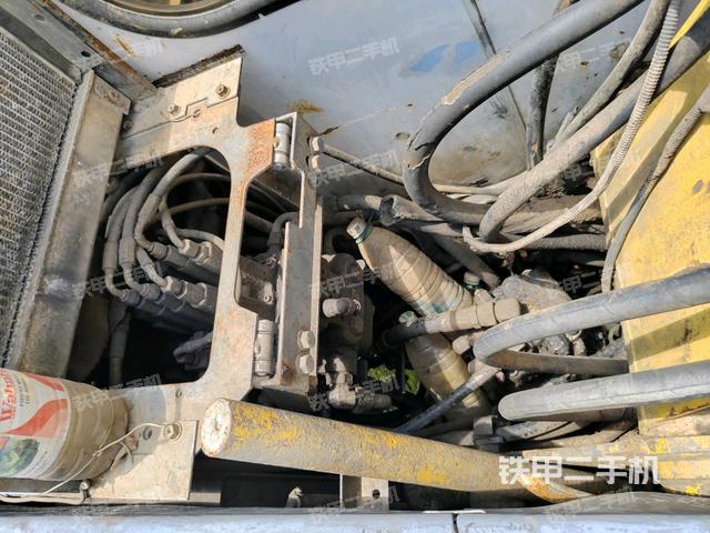 發(fā)動機室(上車部件) 發(fā)動機室(上車部件)