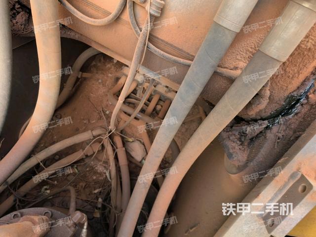 中央回轉(zhuǎn)接頭特寫(上車部件) 中央回轉(zhuǎn)接頭特寫(上車部件)