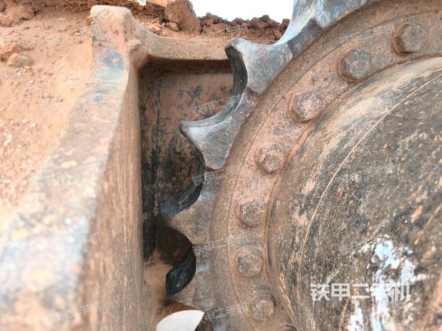右托鏈輪+鏈筋(行走機(jī)構(gòu)) 右托鏈輪+鏈筋(行走機(jī)構(gòu))