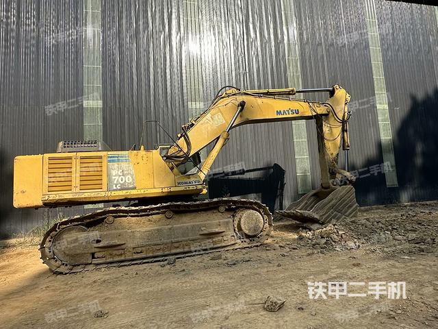 整機(jī)右后45°(整機(jī)外觀) 整機(jī)右后45°(整機(jī)外觀)