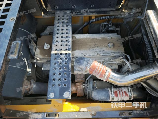 发动机整体俯视(整机外观) 发动机整体俯视(整机外观)