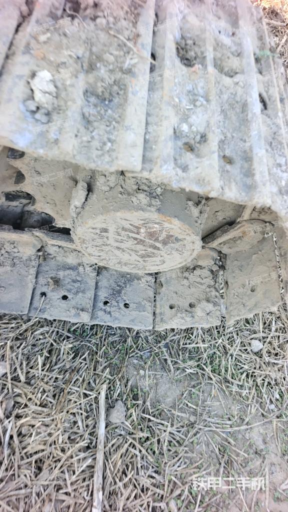 左側(cè)行走馬達蓋板(行走機構(gòu)) 左側(cè)行走馬達蓋板(行走機構(gòu))