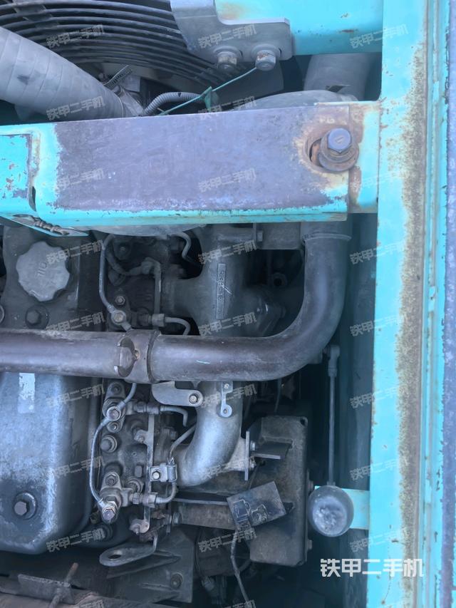 氣門室蓋螺絲特寫(上車部件) 氣門室蓋螺絲特寫(上車部件)