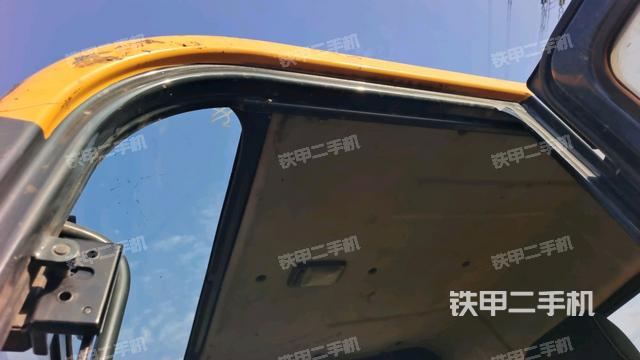 頂棚整體(駕駛室部分) 頂棚整體(駕駛室部分)