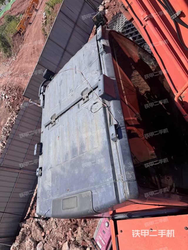 駕駛室頂部俯視(上車部件) 駕駛室頂部俯視(上車部件)