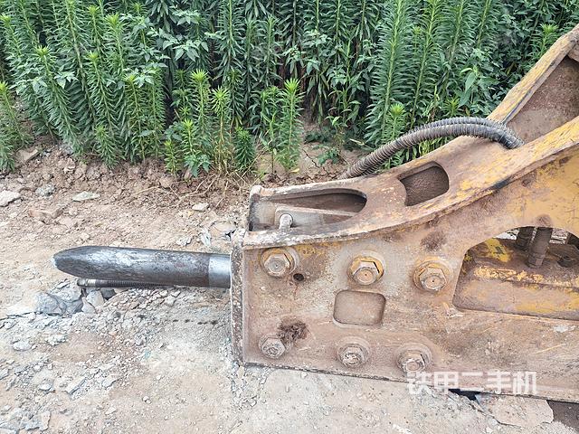 整机左侧（设备外观及核心部件）