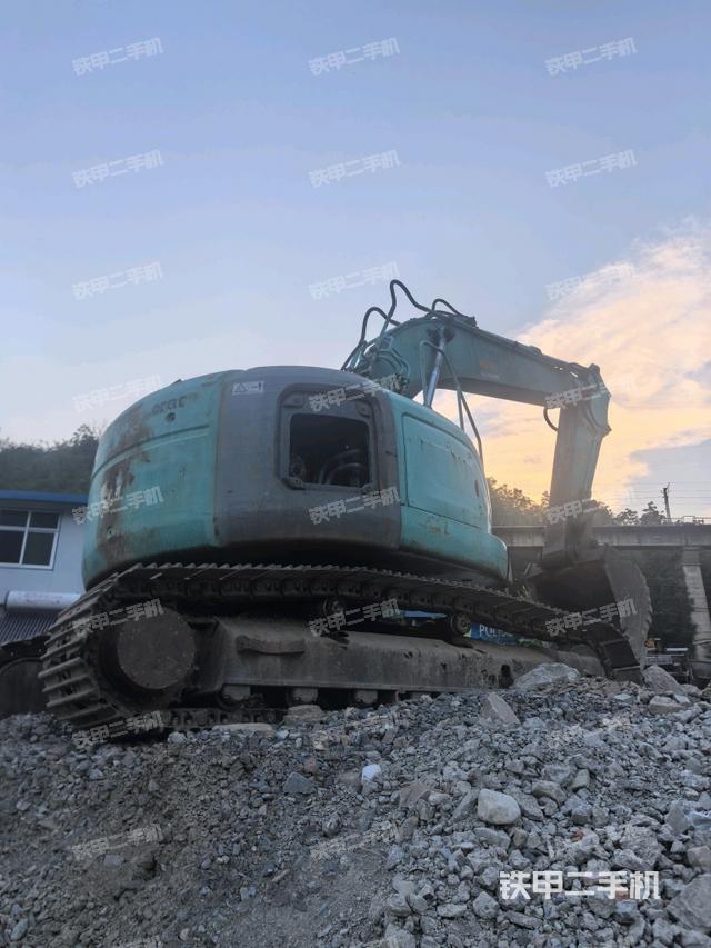 右后45(整機(jī)外觀) 右后45(整機(jī)外觀)