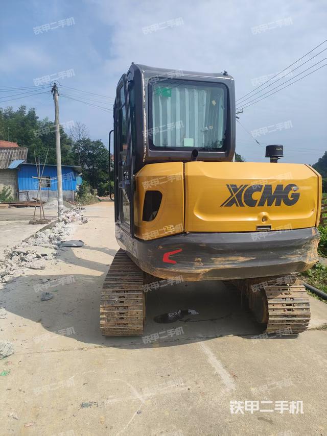 整機(jī)右后45°(整機(jī)外觀) 整機(jī)右后45°(整機(jī)外觀)