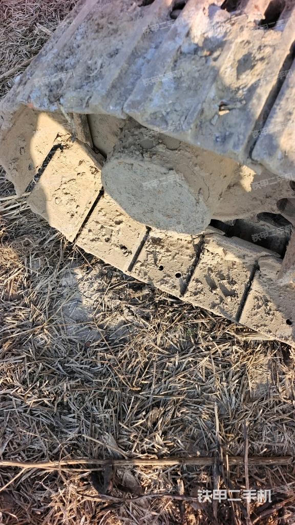 右側(cè)行走馬達蓋板(行走機構(gòu)) 右側(cè)行走馬達蓋板(行走機構(gòu))