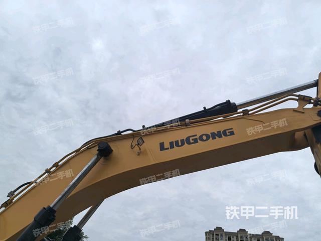 大臂整體?右側(cè)(工作和回轉(zhuǎn)裝置) 大臂整體?右側(cè)(工作和回轉(zhuǎn)裝置)