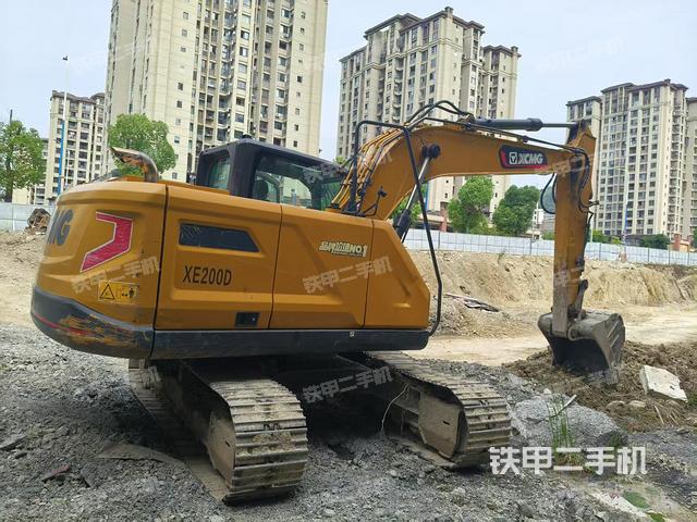 整機(jī)右后45°(整機(jī)外觀) 整機(jī)右后45°(整機(jī)外觀)