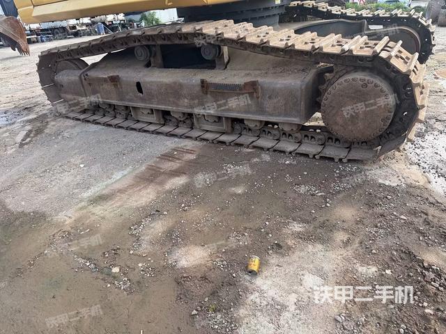 右導(dǎo)向輪(行走機構(gòu)) 右導(dǎo)向輪(行走機構(gòu))