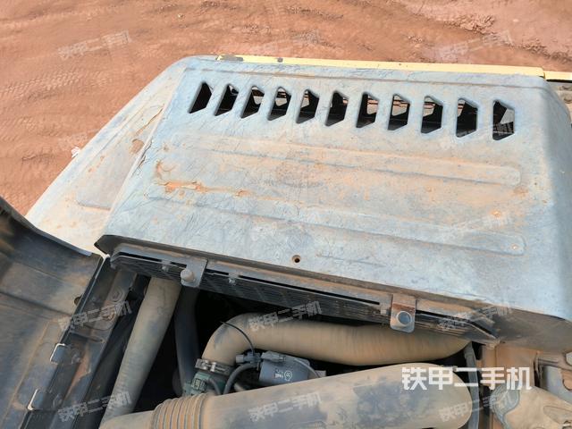 氣門室蓋螺絲特寫(上車部件) 氣門室蓋螺絲特寫(上車部件)