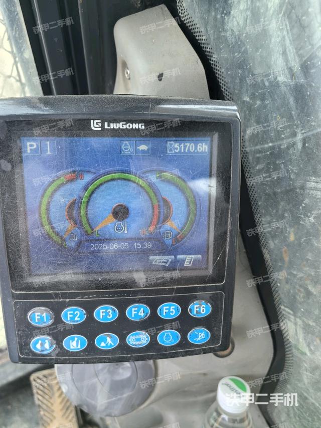 小時表(駕駛室部分) 小時表(駕駛室部分)