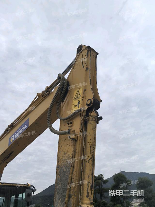 小臂整體右前(工作和回轉(zhuǎn)裝置) 小臂整體右前(工作和回轉(zhuǎn)裝置)